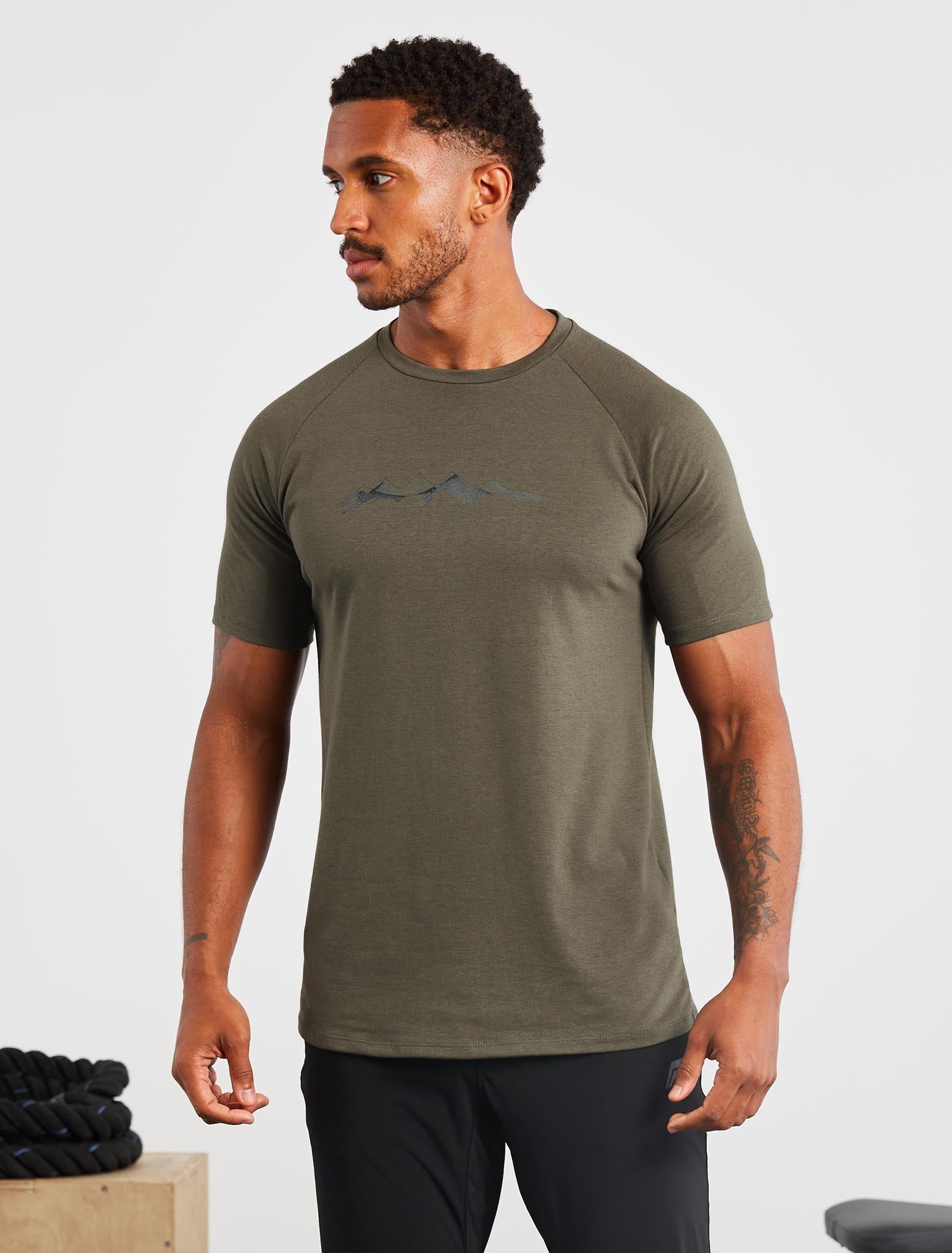 Utility T-Shirt / Olive Pursue Fitness 1